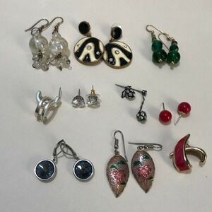 Lot of 10 Vintage Victorian Earrings Gold Tone Enamel Glass Faux Pearl 07